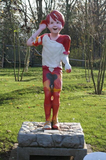 Bunt bemalte Schängel-Figur